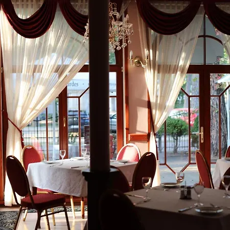 Pegasa Pils Hotel